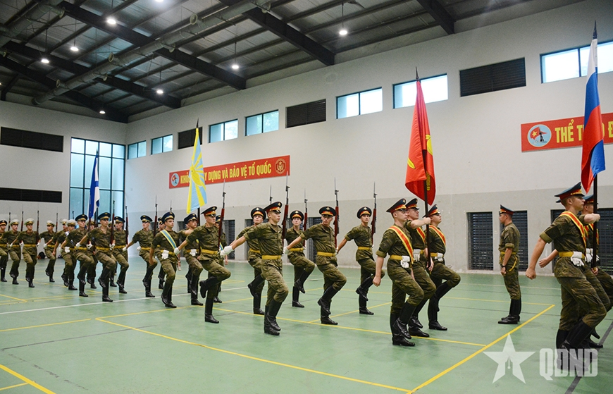 Một số hình ảnh tập luyện của đoàn quân nhân Nga tham gia diễu binh, diễu hành tại Việt Nam